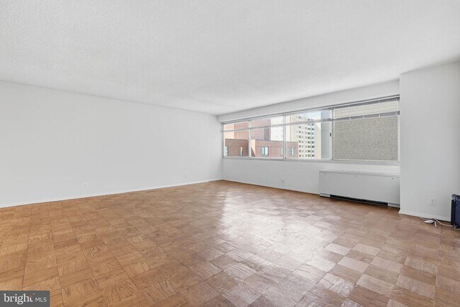 Building Photo - 5500 Friendship Blvd