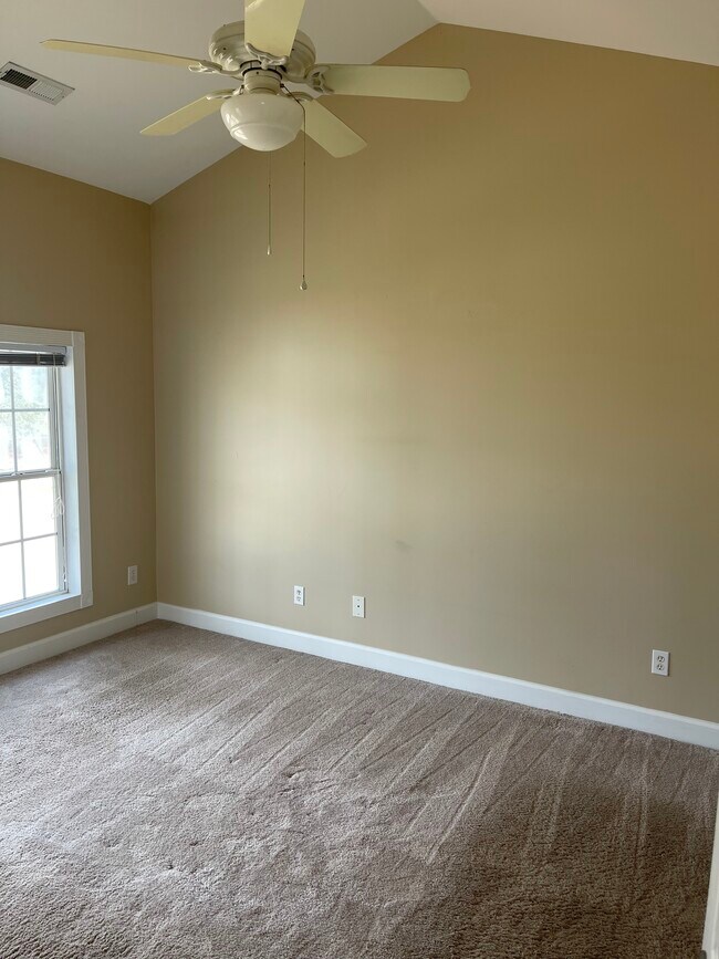 Building Photo - 4647 Wild Iris Dr