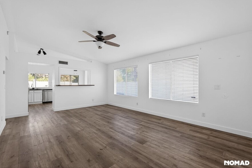 Building Photo - 4640 E Piedmont Rd