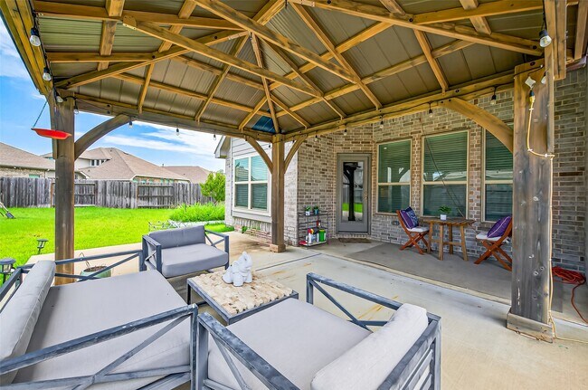 Building Photo - 20126 Matador Ridge Dr