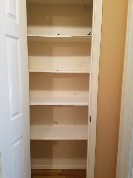 Building Photo - 2206 Aspen Ter