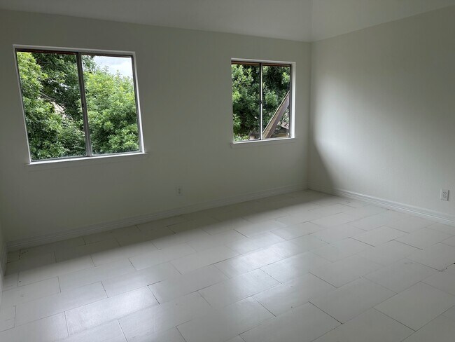 Building Photo - 138 Coffee Ln