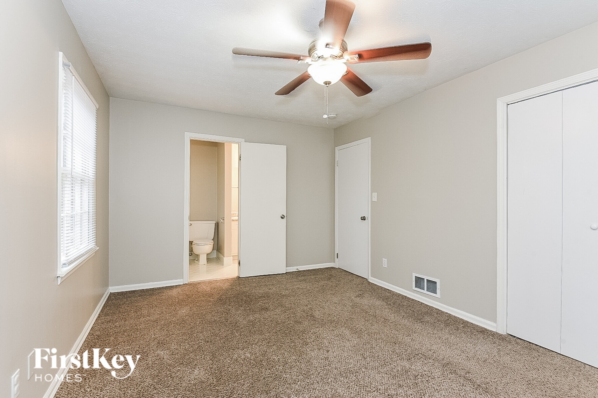 Building Photo - 2661 Oxbow Way SW