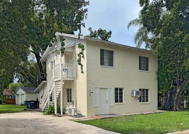 Building Photo - 1005 Plaza St