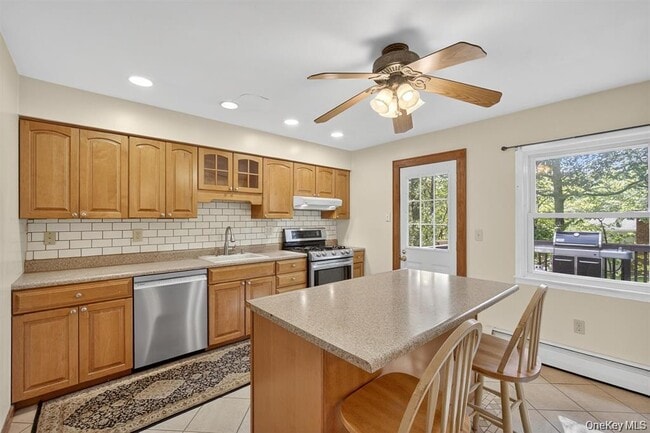 Building Photo - 27 Jefferson St