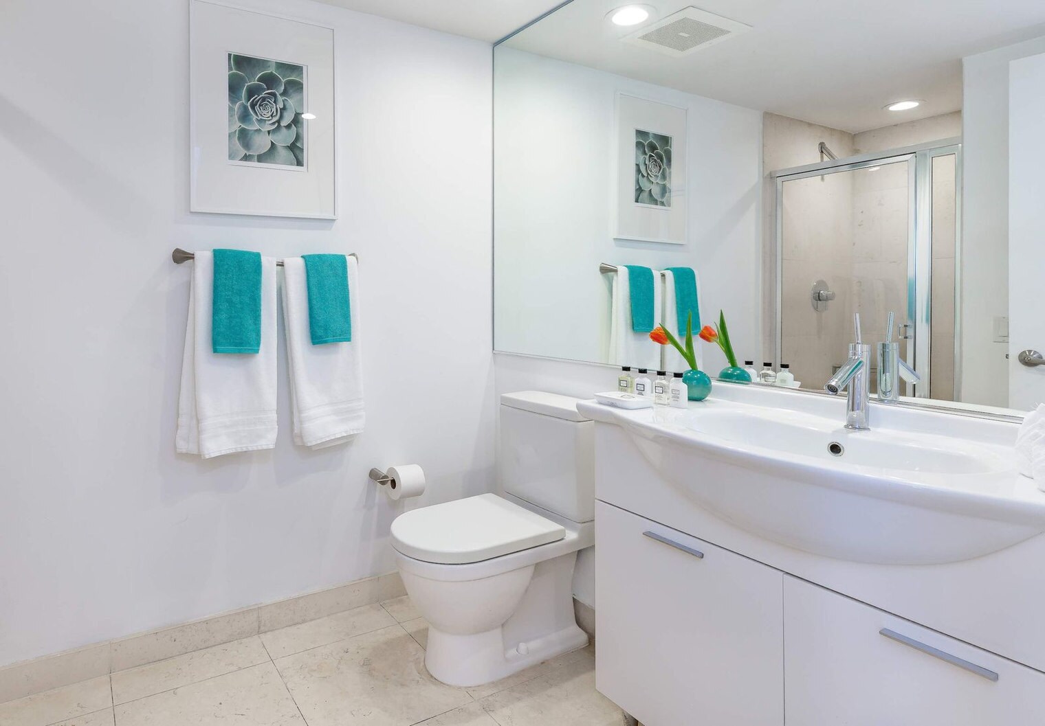 Building Photo - 485 Brickell Ave