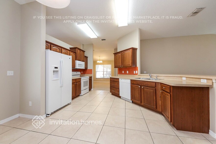Building Photo - 218 Compass Rose Dr
