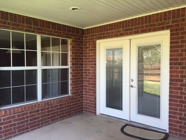 Building Photo - GREAT HOME GREAT LOCATION