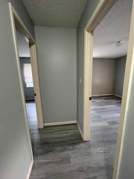 Building Photo - 5732 Scotland Pl