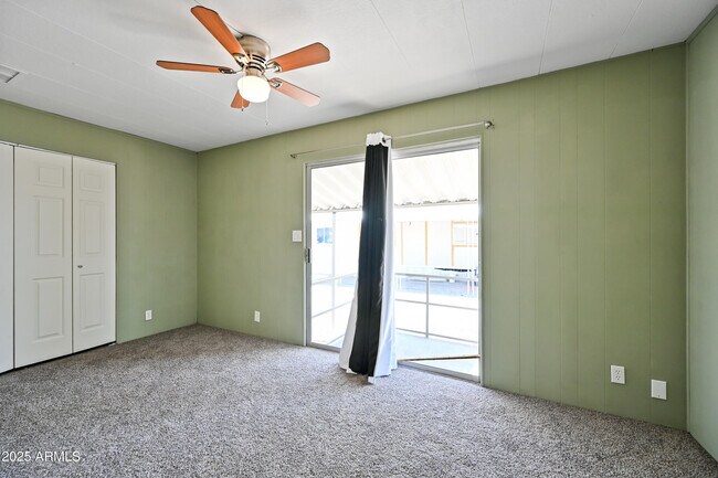 Building Photo - 156 N Hawes Rd