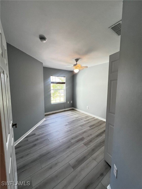 Building Photo - 3624 Pine Oak Cir