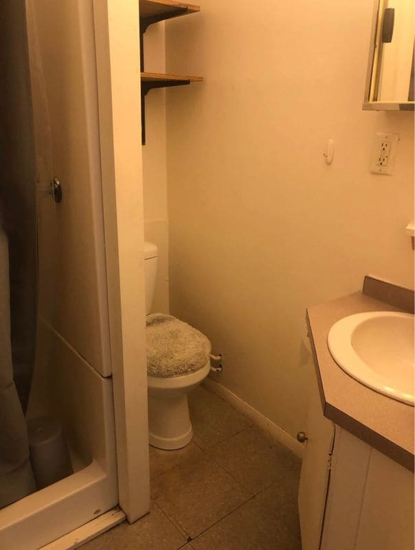 Building Photo - 748 Calef, 3