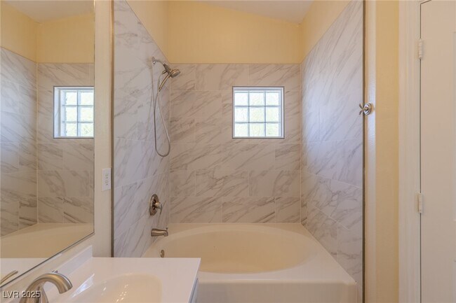 Building Photo - 10382 Cherry Brook St