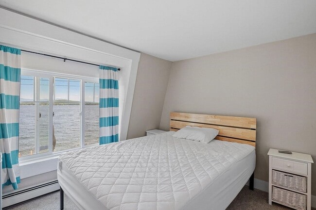 Building Photo - *Price Drop!* Your Dream Winter Retreat Aw...