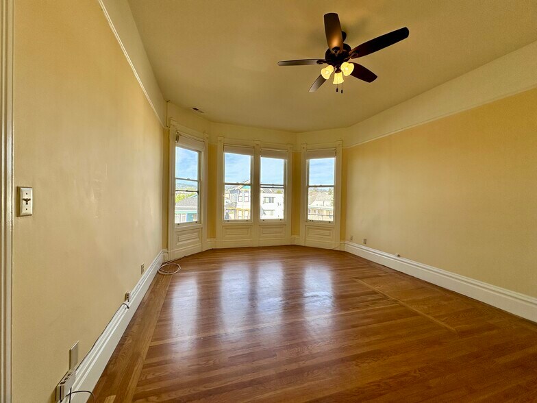 Building Photo - 817 Foothill Blvd