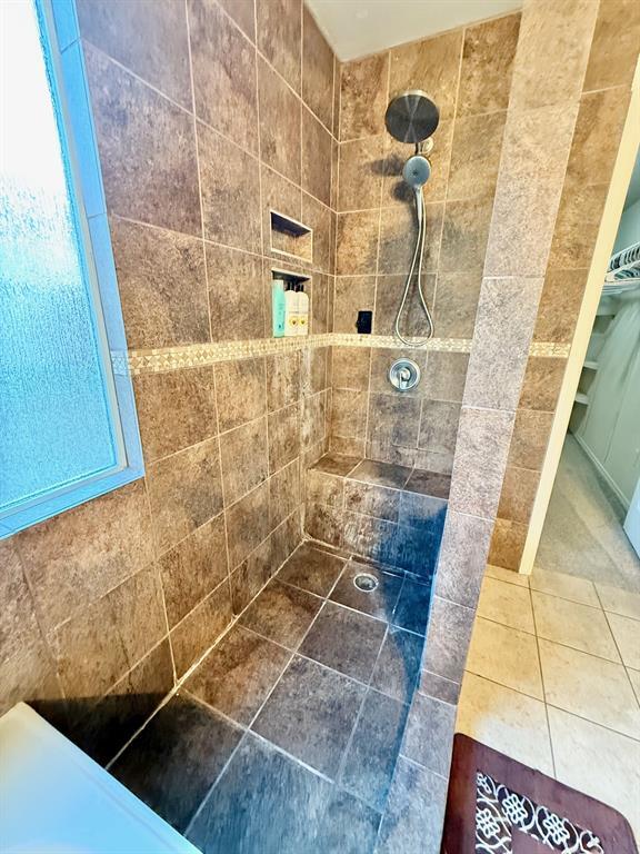 Building Photo - 168 Dolomite Dr