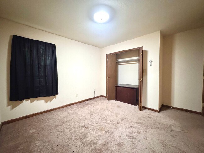 Building Photo - Modern & Spacious • Newly Remodeled • 2 Be...