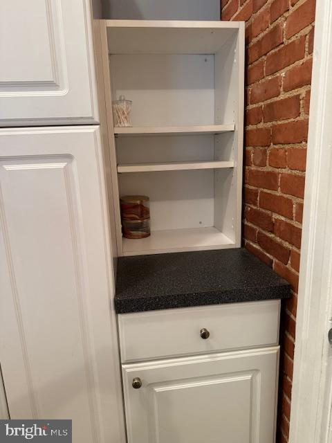 Building Photo - 1110 S Potomac St