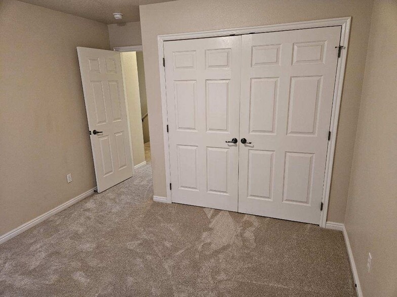 Building Photo - 21 Mangum Cir