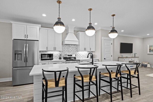 Building Photo - Winter Rental in Emerald Isle