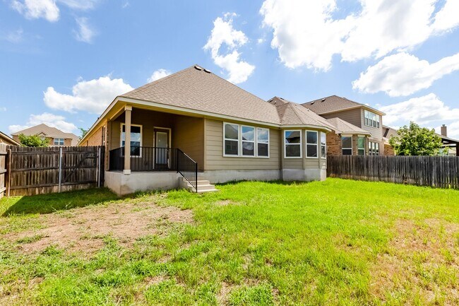 Building Photo - 820 Vintage Wy