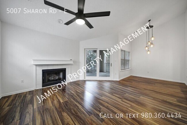 Building Photo - 5007 Sharon Rd