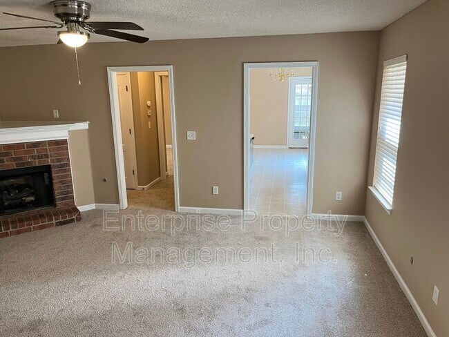 Building Photo - 9221 Lazzini Cove