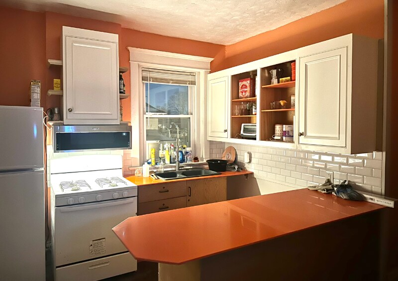 Primary Photo - 2832 Peery Ave