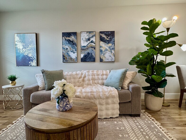 Building Photo - 1624 Hannah Ln