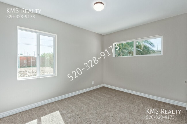 Building Photo - 901 S Belvedere Ave