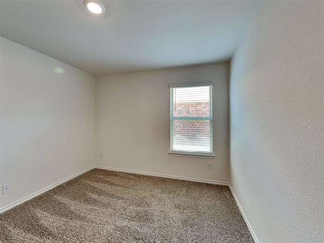 Building Photo - 2909 Menguita St