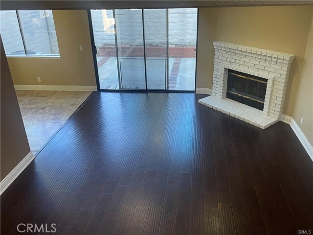 Building Photo - 2157 E Badillo St