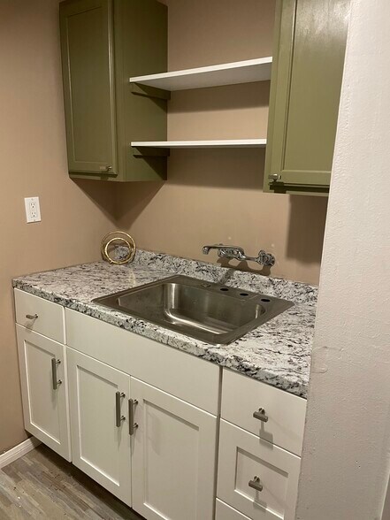 Building Photo - 4276 Orchard Dr