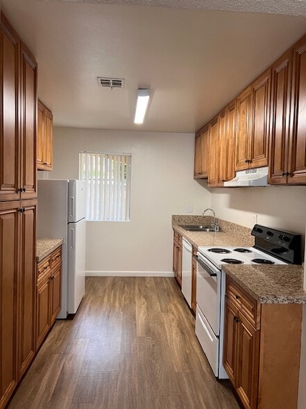 Building Photo - Autumn Haze Apartments