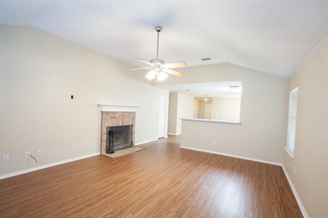 Building Photo - 1118 Water Oak Way