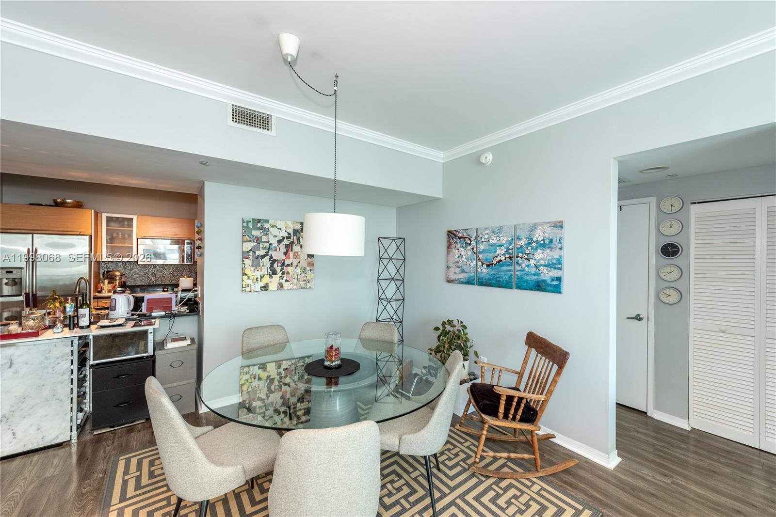 Building Photo - 950 Brickell Bay Dr