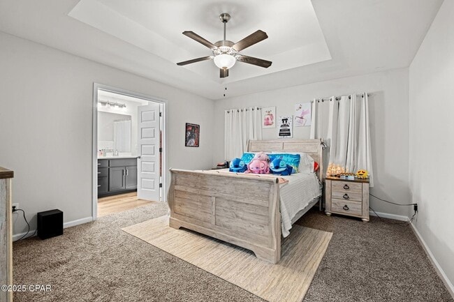 Building Photo - 326 Raven Ln