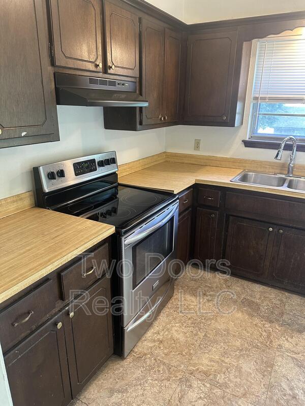 Building Photo - 2913 Gwendolyn Ln