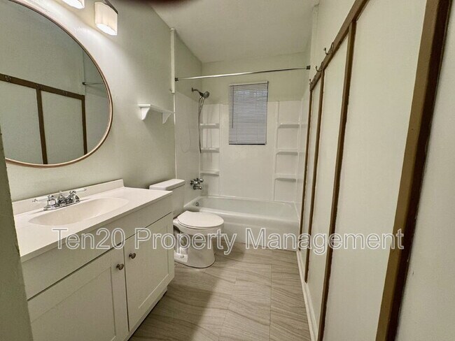 Building Photo - 6732 Playfield Dr