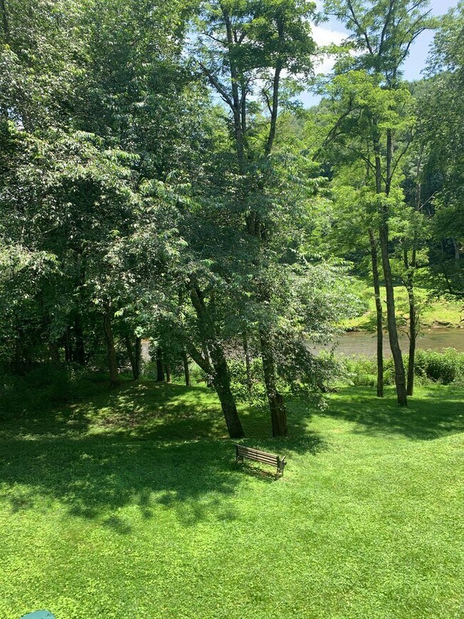 Building Photo - 504 Stuart Williams Rd