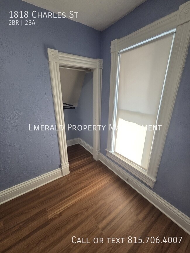 Building Photo - 1818 Charles St