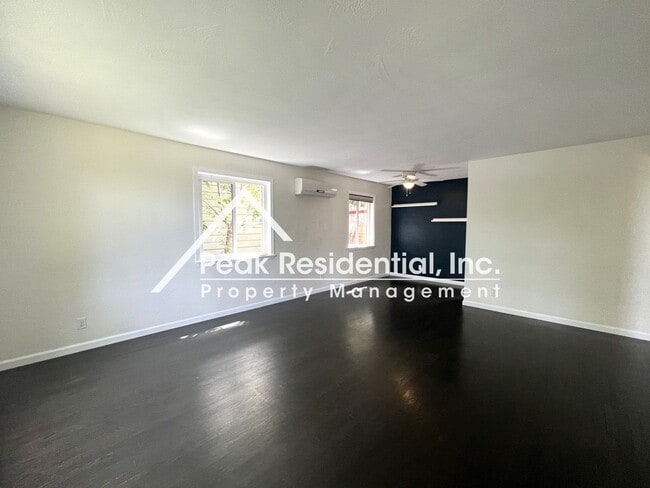 Building Photo - 505 Sutter St