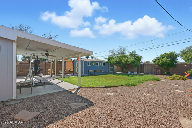 Building Photo - 3640 N 21st Ave