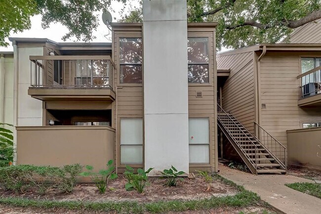 Primary Photo - 10047 Westpark Dr