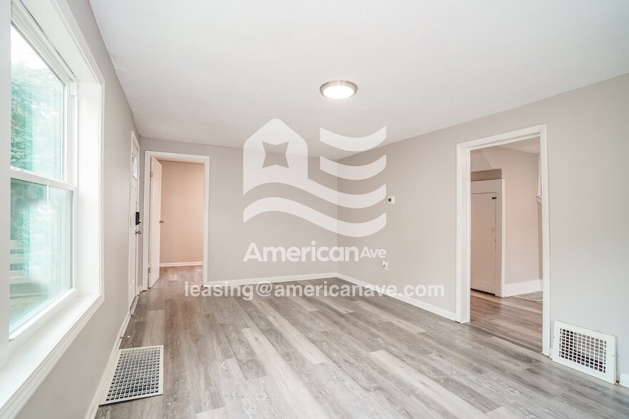 Building Photo - 754 McKinley Ave