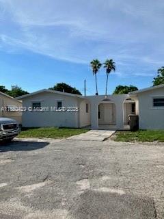 Primary Photo - 6181 SW 41st Ct