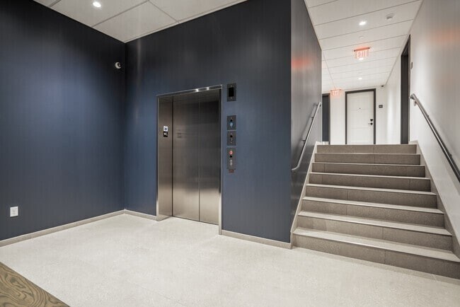 Building Photo - 100 Hemenway St