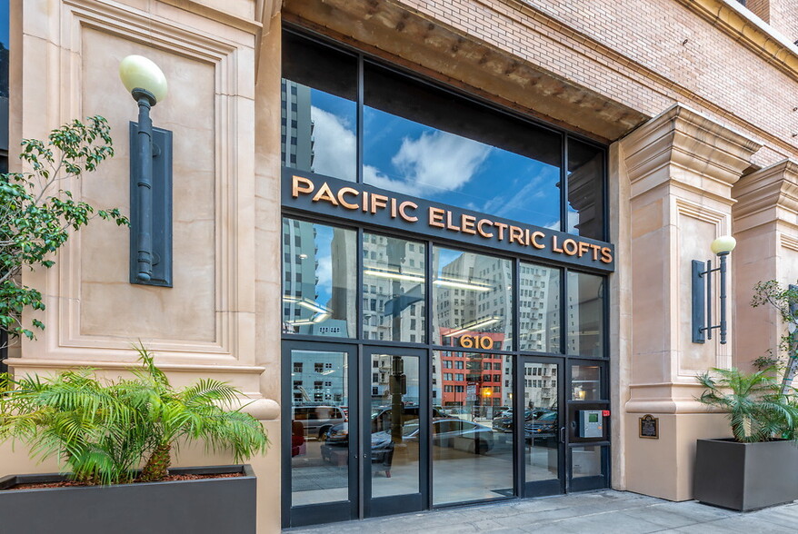 Building Photo - Pacific Electric Lofts