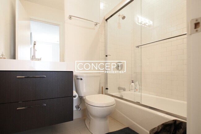 Building Photo - 460 Harrison Ave