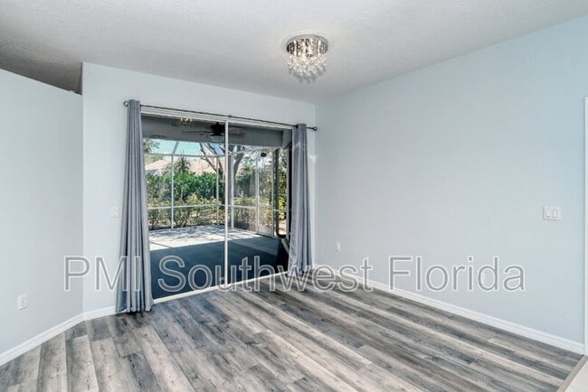 Building Photo - 607 Oak River Ct